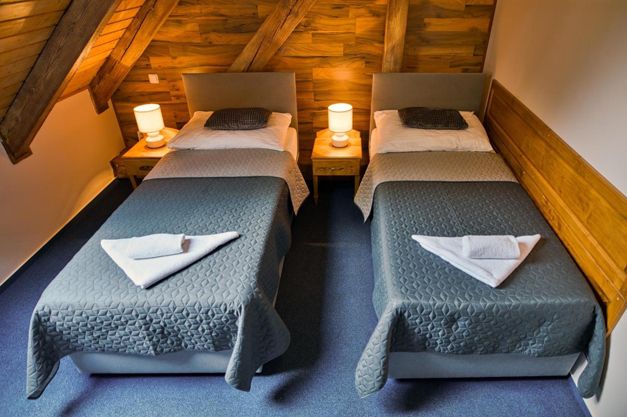 Hotel U Lipy Krusovice Kültér fotó