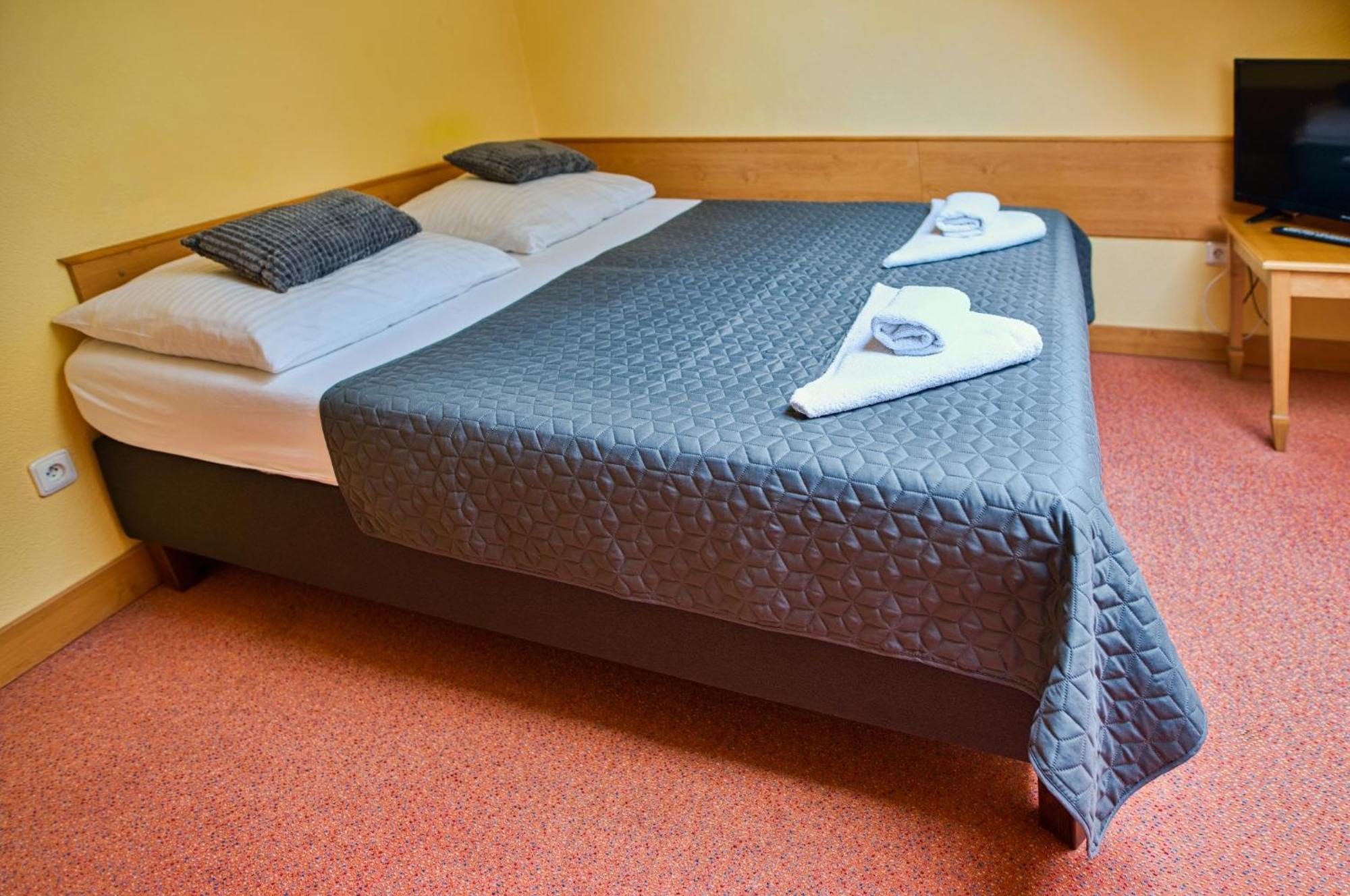 Hotel U Lipy Krusovice Kültér fotó