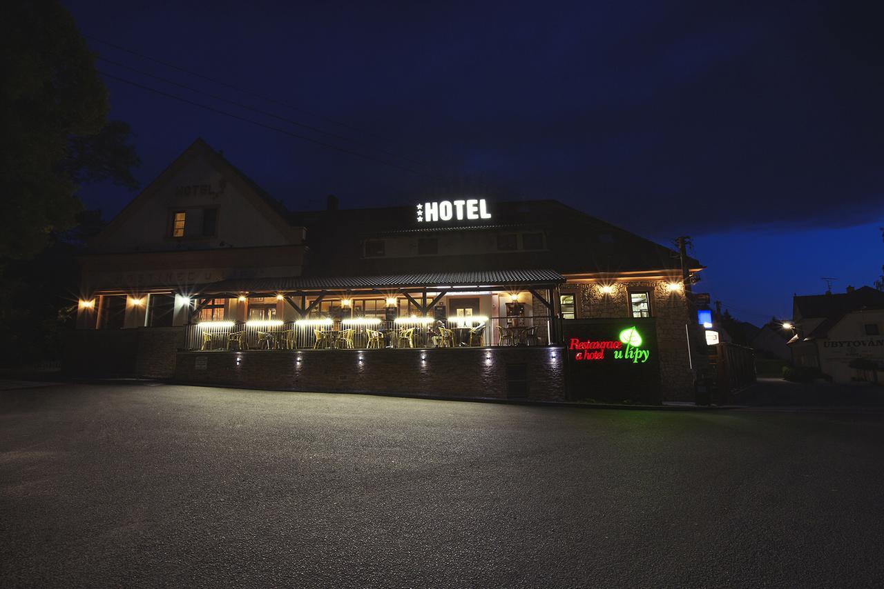 Hotel U Lipy Krusovice Kültér fotó
